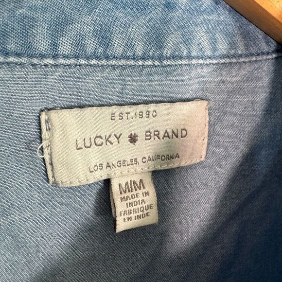 SALE! Blue Lucky Brand Chambray Button Down Size M EUC - Picture 7 of 7